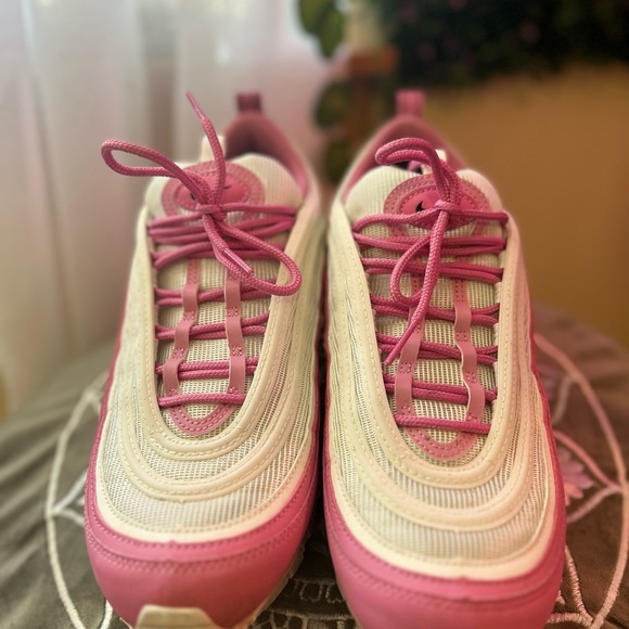 Nike Women's Pink and White Air max - Picture 5 of 6